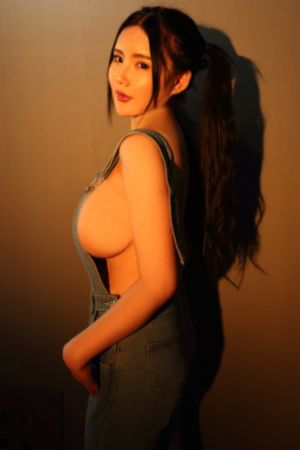 欲望中的女人电影在线观看_HD日韩电影在线