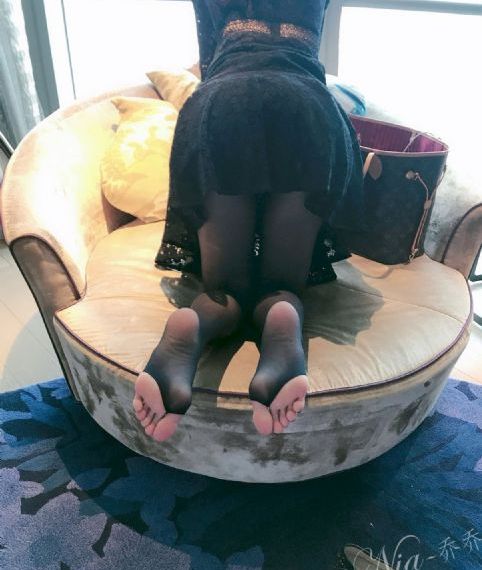 女人城在线观看_国语版在线观看免费