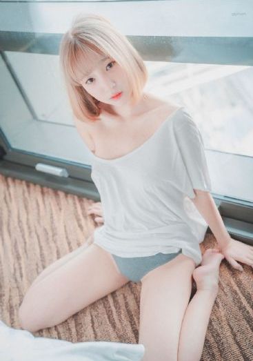 两个人的视频免费观看_超清在线播放