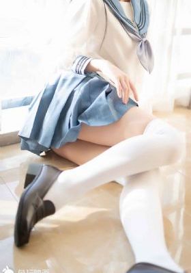 年轻的女老师_4K神马影院手机在线