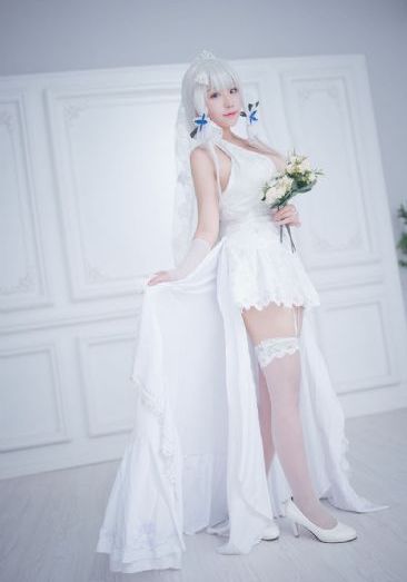 一边吃奶一边扎下边爽了视频_高清完整版