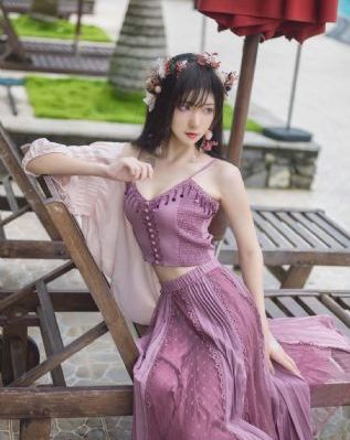 高冷美女被灌醉无力反抗_手机免费播放动漫