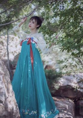 偷偷藏不住免费_免费正片国语